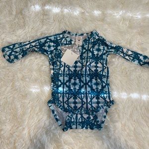 Kate quinn Long sleeve bodysuit